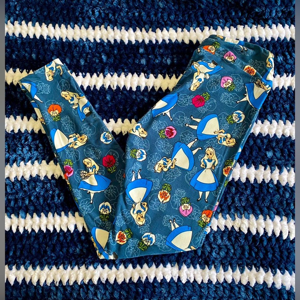LuLaRoe OS Alice In Wonderland Leggings